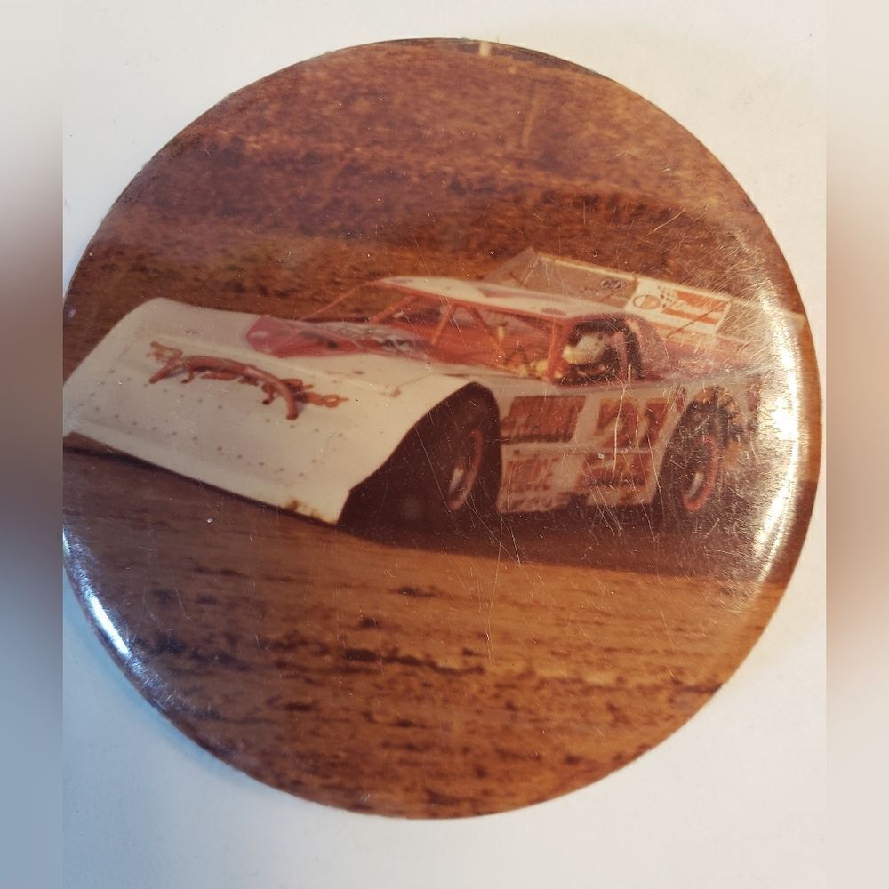 Racing Pinback Buttons (8) - Picture 5 of 12